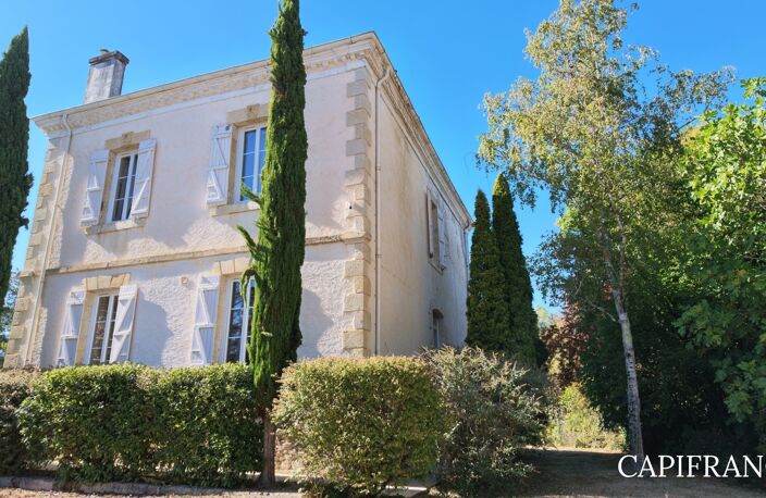 Maison de maître sur un terrain de plus de 3 000 m² — photo 5
