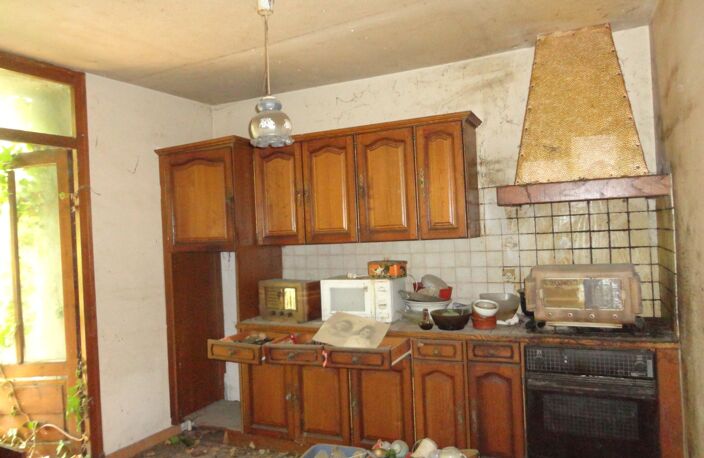 Dpt Pyrénées Orientales (66), à vendre VILLEFRANCHE DE CONFLENT maison 7 pièces à rénover — photo 3