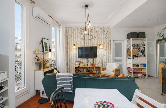 À vendre Appartement T3 de 55m² à MARSEILLE 1ER ARRONDISSEMENT — photo 2