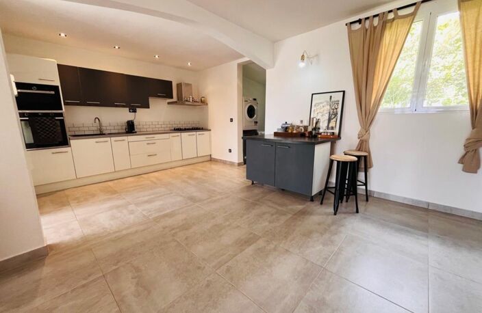 À VENDRE – SAINT-FRANÇOIS – MAISON 4 CHAMBRES AVEC PISCINE – INVESTISSEMENT LOCATIF — photo 2