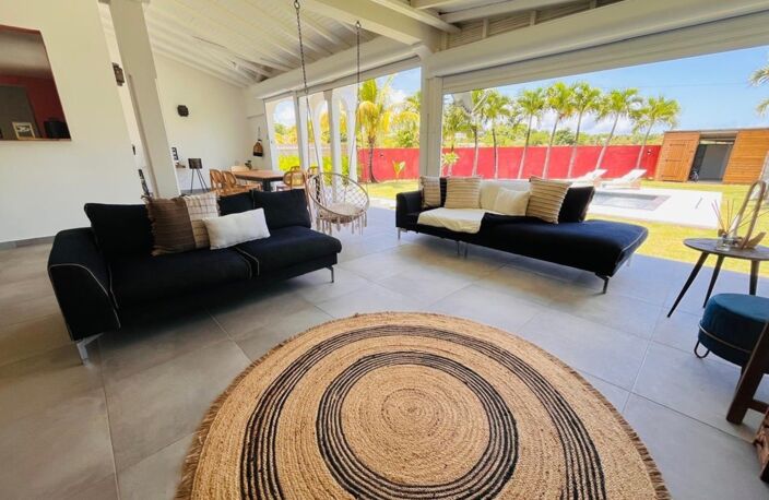 À VENDRE – SAINT-FRANÇOIS – MAISON 4 CHAMBRES AVEC PISCINE – INVESTISSEMENT LOCATIF — photo 3