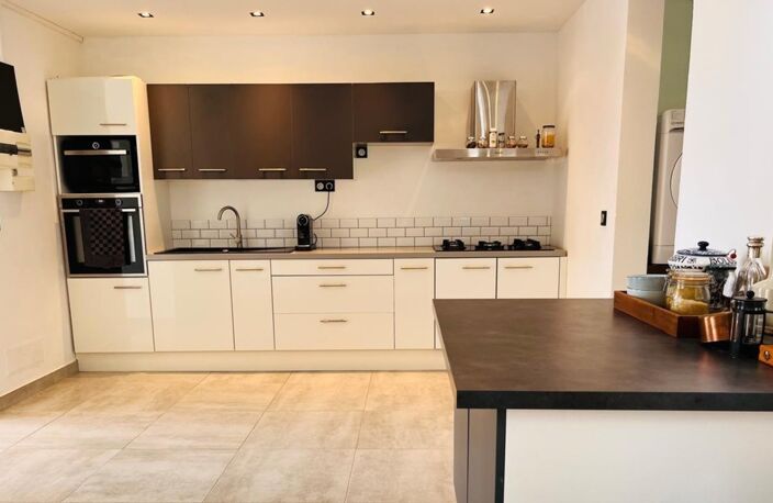 À VENDRE – SAINT-FRANÇOIS – MAISON 4 CHAMBRES AVEC PISCINE – INVESTISSEMENT LOCATIF — photo 4