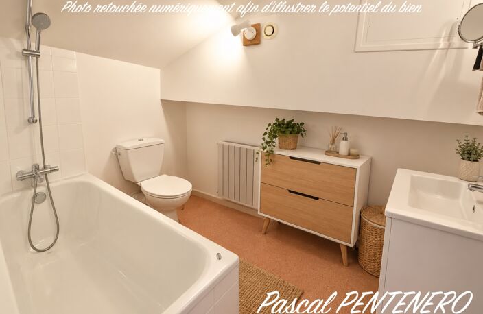 T3 de charme de 63 m² au cœur de Villars-les-Dombes – poutres apparentes – gare à 3 min à pied — photo 5