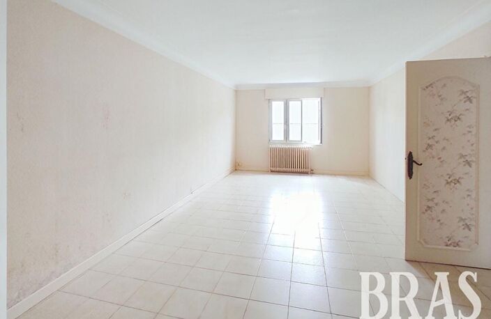 Maison T6 de 144m² sur terrain de 308m²  avec garage et annexe — photo 2