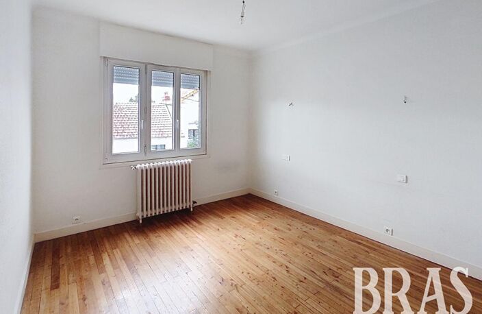 Maison T6 de 144m² sur terrain de 308m²  avec garage et annexe — photo 4