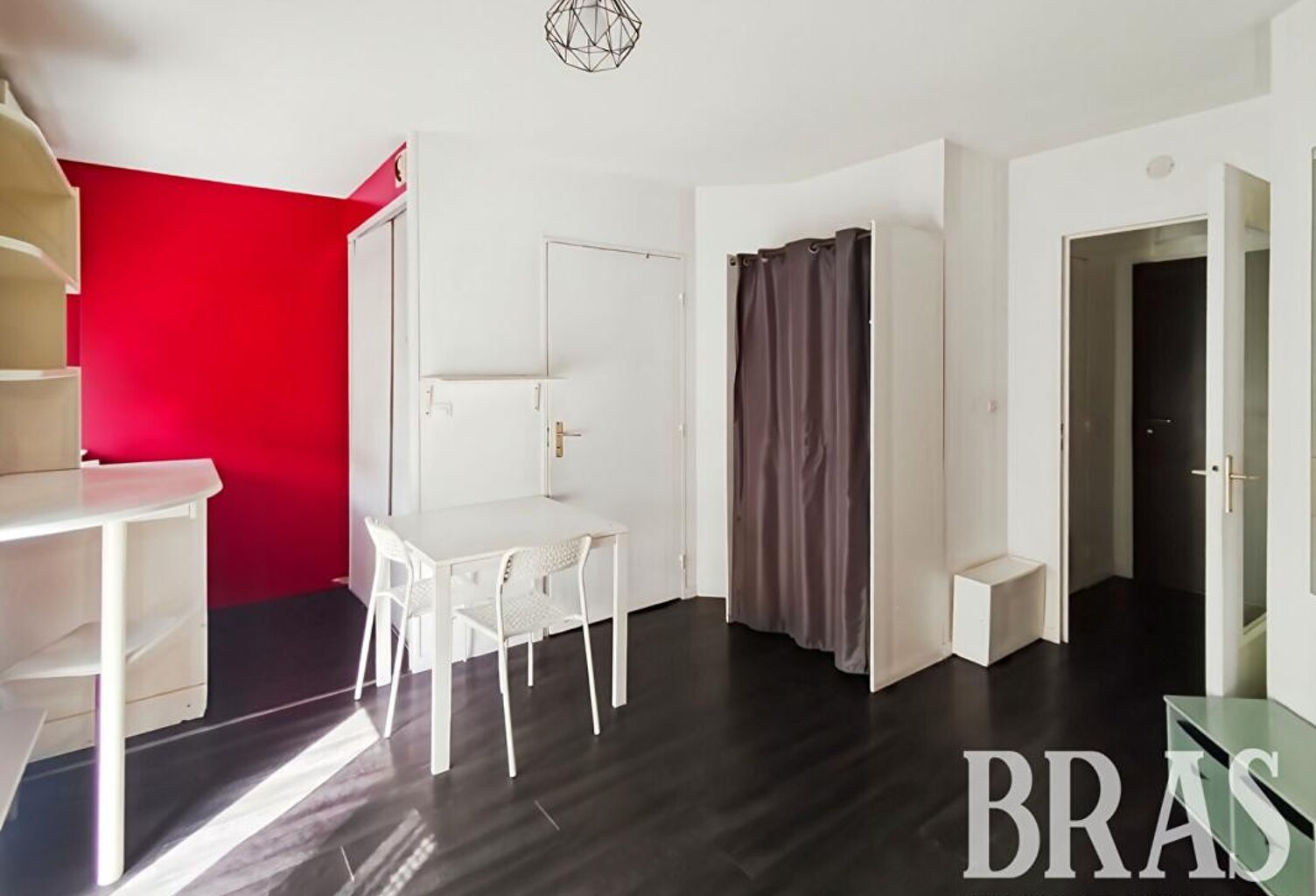Studio avec balcon et parking — photo 1
