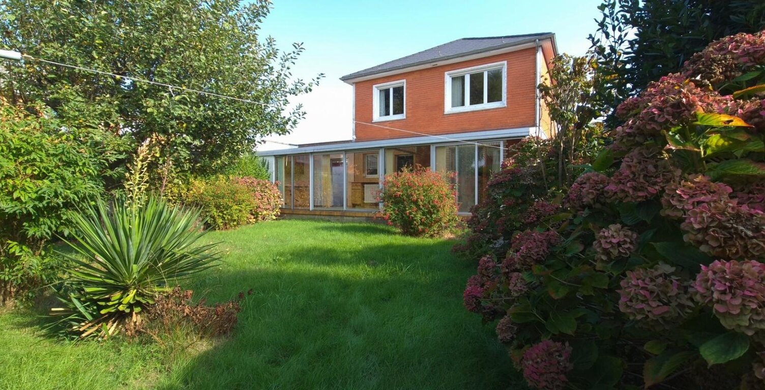 MAISON INDIVIDUELLE – 3 CHAMBRES – VÉRANDA – JARDIN – GARAGE – STATIONNEMENT – À MOINS D’1 KM DE LA GARE — photo 1