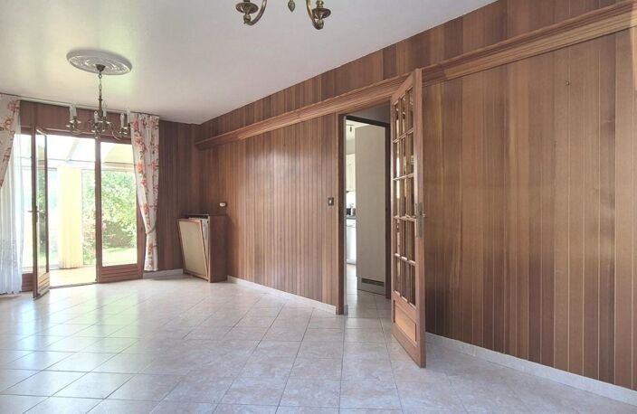 MAISON INDIVIDUELLE – 3 CHAMBRES – VÉRANDA – JARDIN – GARAGE – STATIONNEMENT – À MOINS D’1 KM DE LA GARE — photo 4