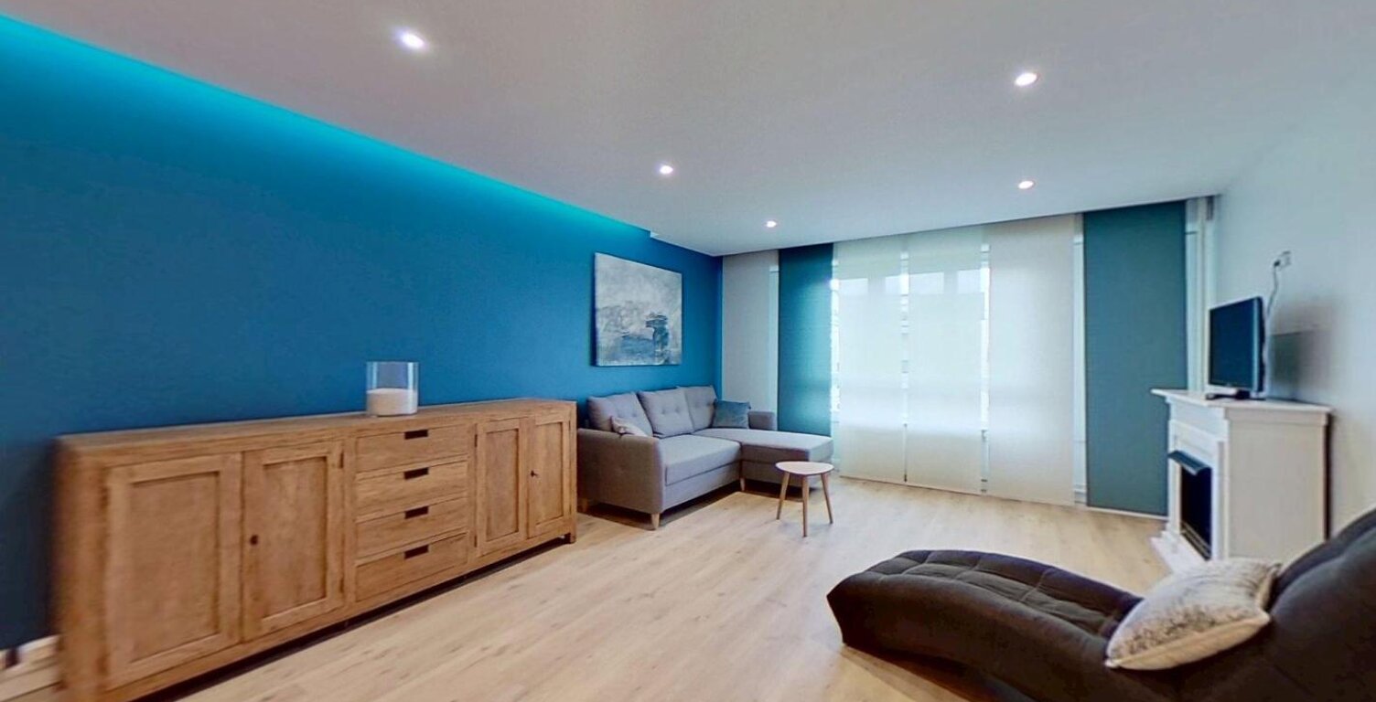 26 Rue des Glycines Bron 69500  - T4 Meublé - 1390 €CC — photo 1