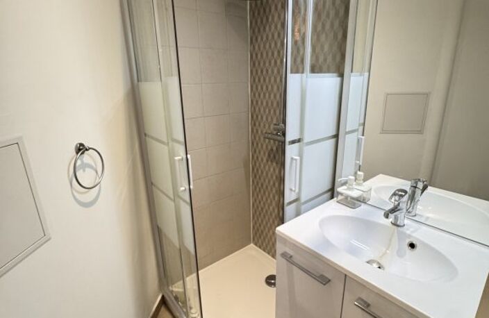 COLOCATION / MONTCHAT - RUE TRARIEUX 69003 LYON — photo 3