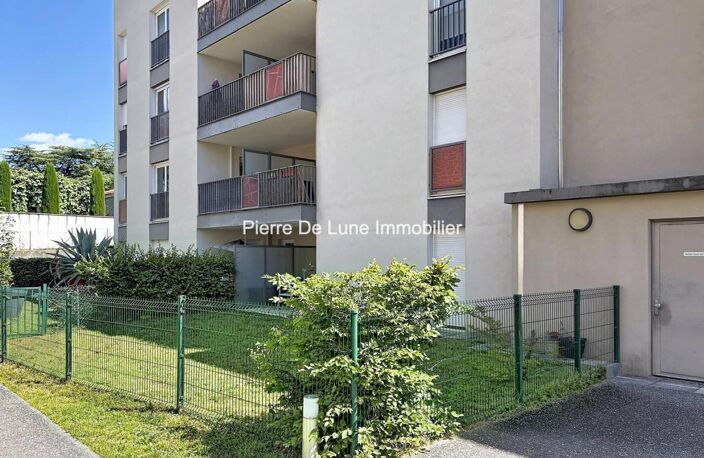 T2 — photo 2