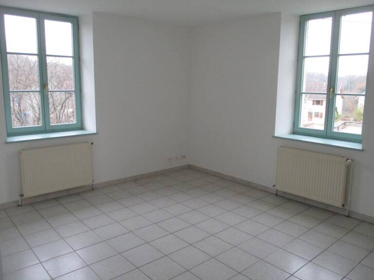   À LOUER – Appartement T3 de 72 m² – Vy-lès-Filain — photo 1