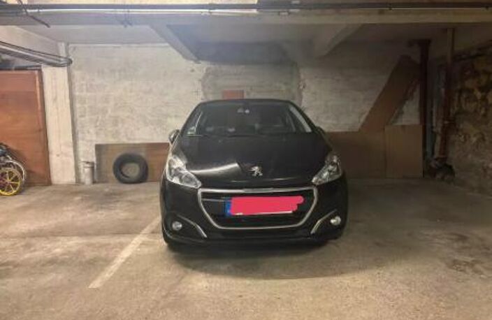 Parking rue Santos Dumont — photo 3