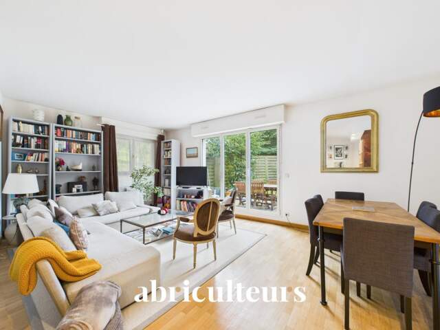 La Celle-Saint-Cloud – Duplex familial de 125 m² avec jardin-terrasse, balcon, 2 parkings et 2 caves — photo du bien