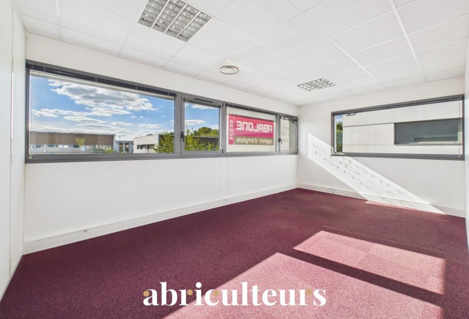 Bureaux lumineux et climatisés | ZAC du Parc d'Archevilliers - Chartres (28000) — photo 1