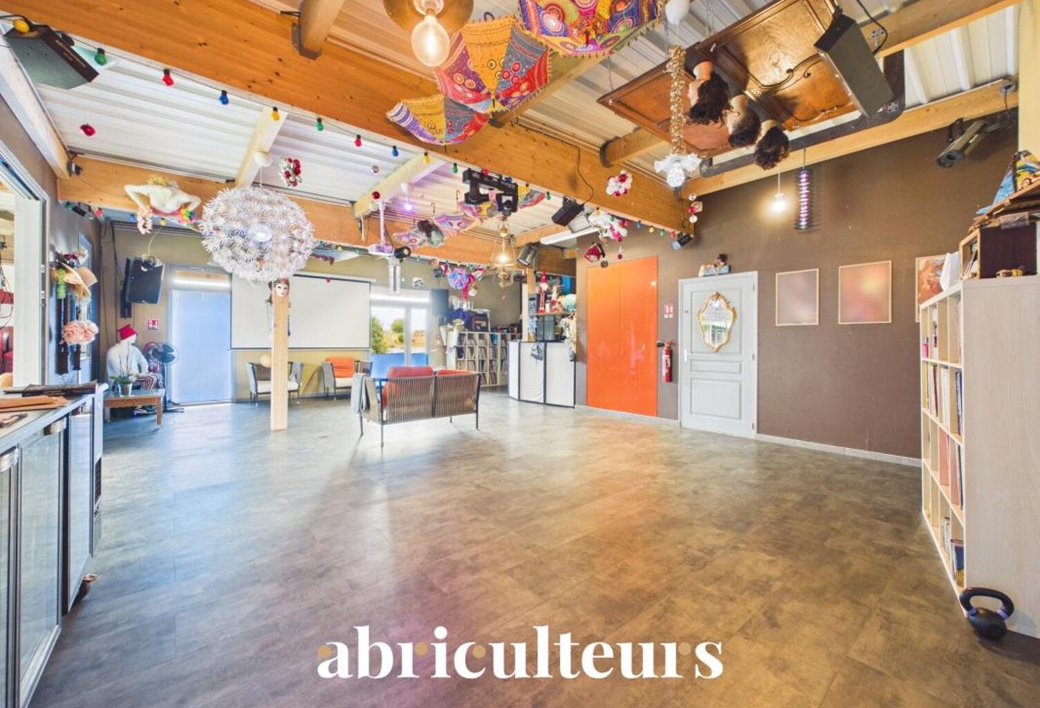 Propriété mixte d'exception : 820 m² bâtis (pro + habitation) sur parc de + 6 000 m² - Tremblay-les-Villages (28) — photo 1