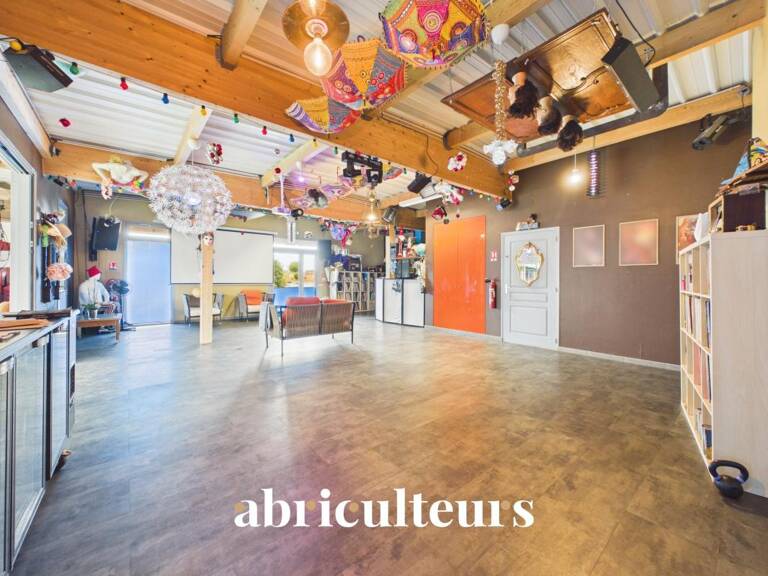 Propriété mixte d'exception : 820 m² bâtis (pro + habitation) sur parc de + 6 000 m² - Tremblay-les-Villages (28) — photo 1