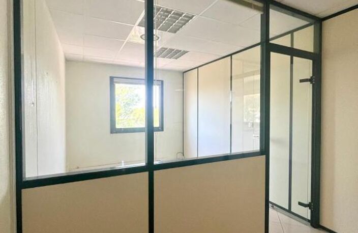Des bureaux lumineux, très faciles d'accès et immédiatement opérationnels en location à Vitrolles Hub(13127) — photo 3