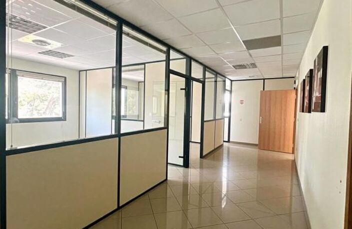 Des bureaux lumineux, très faciles d'accès et immédiatement opérationnels en location à Vitrolles Hub(13127) — photo 5