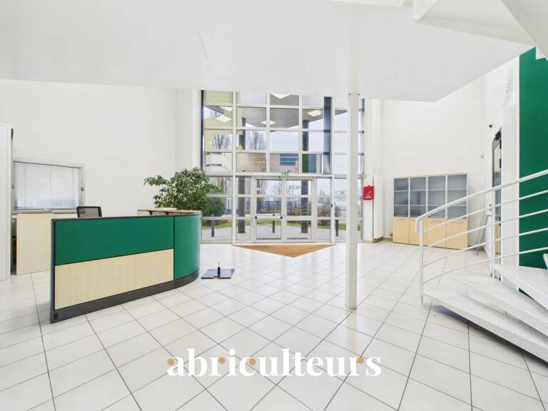 Bureaux à louer  à 1 h de Paris - Près de Chartres (28630) — photo 1