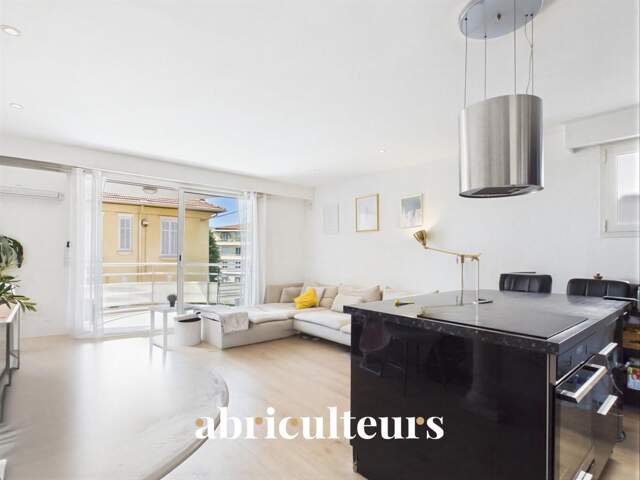 Appartement  avec terrasse-jardin au Cannet de 3 pièces – Emplacement idéal en vente au Cannet (06110) — photo du bien