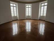 Le Château — APPARTEMENT TYPE 2 · PARQUET ROSE DES VENTS + JARDIN + PARKING — photo 2