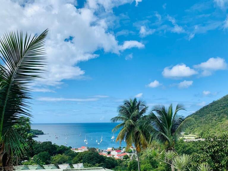 Ensemble Immobilier de 2 Studios Équipés – Vue Mer à Deshaies — photo 1