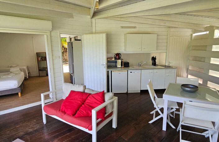 Ensemble Immobilier de 2 Studios Équipés – Vue Mer à Deshaies — photo 3