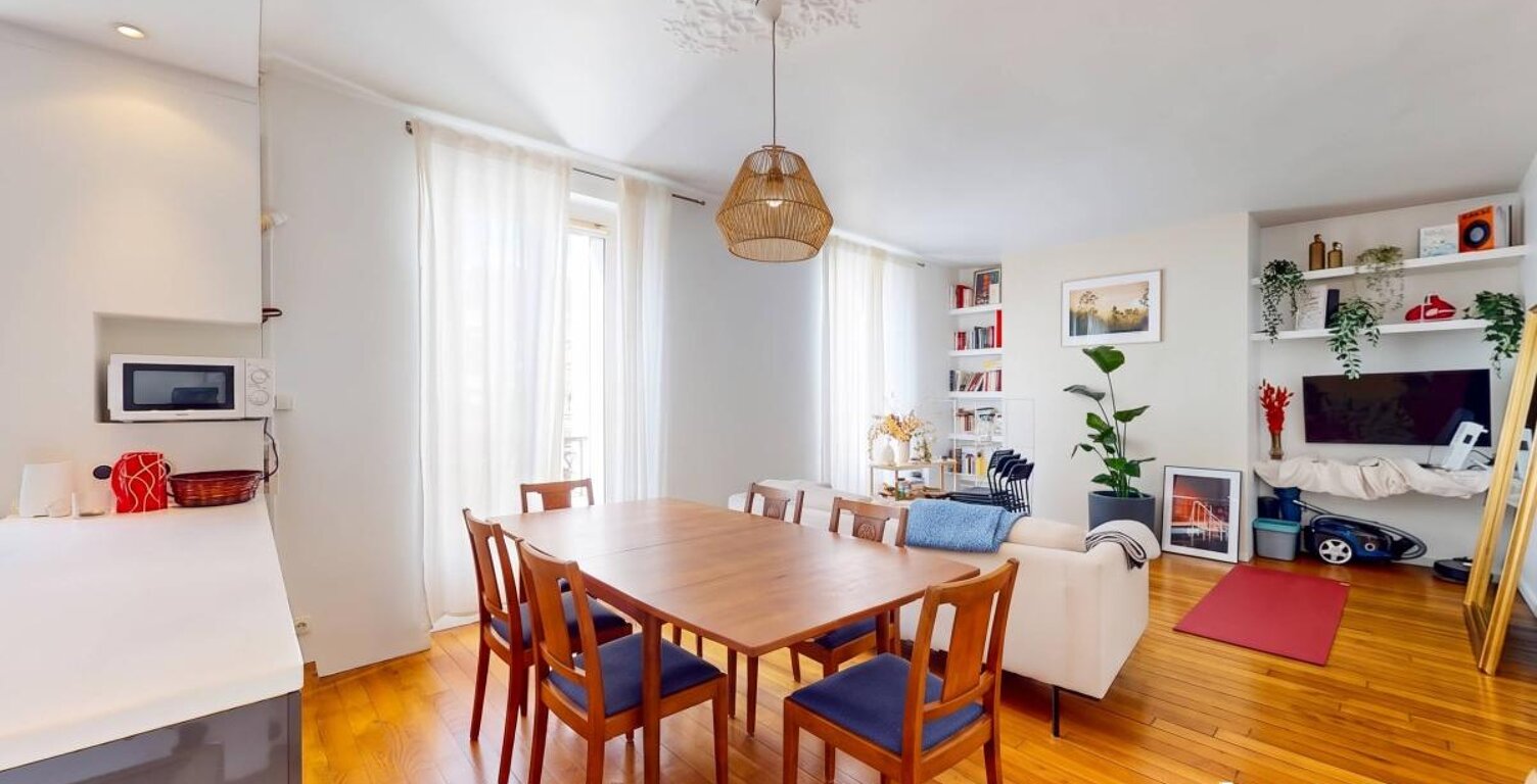 Appartement 2 pièces de 60 m² avec grand séjour et bureau - Jules Joffrin - Rue Damrémont, Paris — photo 1