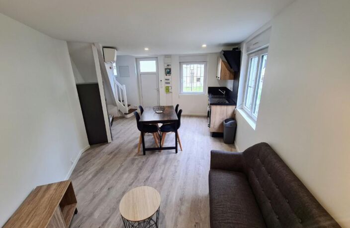 Appartement À Louer meublé à Chabanais — photo 2