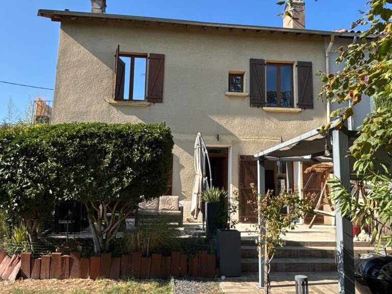 Dardilly : maison de caractère de 110 m² avec jardin, 4 chambres et charme de l'ancien — photo 1