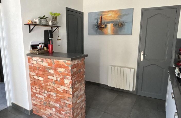 Dardilly : maison de caractère de 110 m² avec jardin, 4 chambres et charme de l'ancien — photo 5
