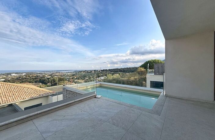 Villa contemporaine T4/T5 de 150 m² avec piscine et vue panoramique — photo 4