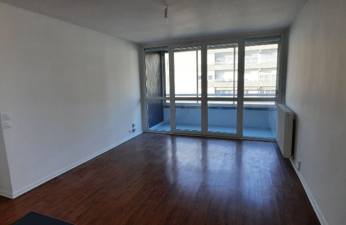 Lyon 8ème T2 de 47.21 m2 — photo 2