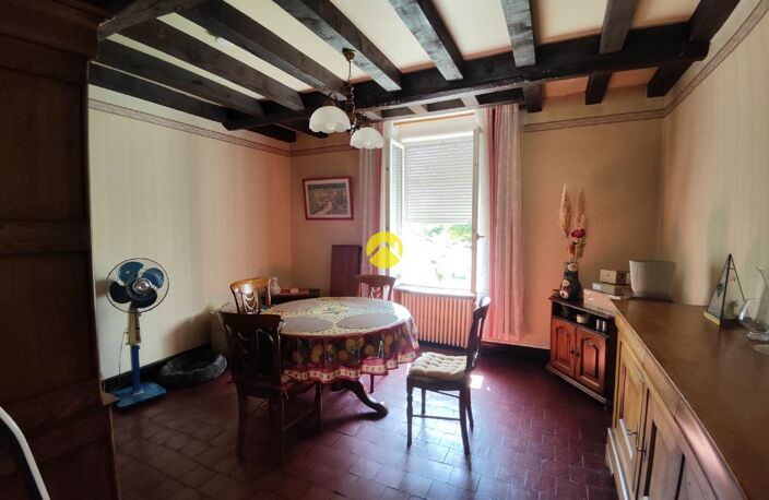 MAISON ANCIENNE AU BORD DU CANAL — photo 3
