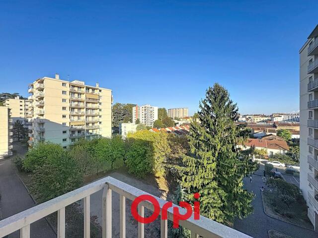 Appartement proposé à Oullins-Pierre-Bénite