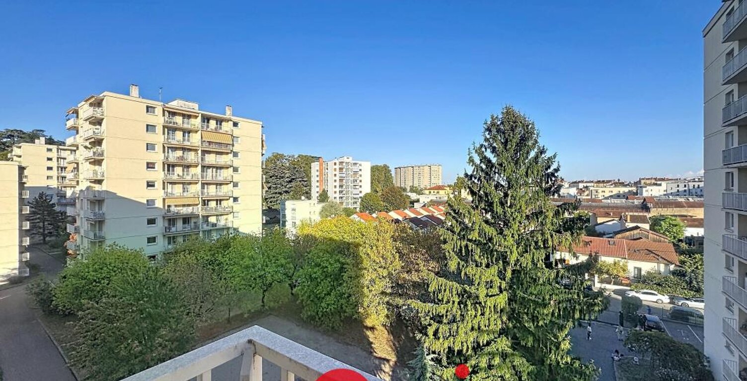 T2 vendu loué centre OULLINS — photo 1