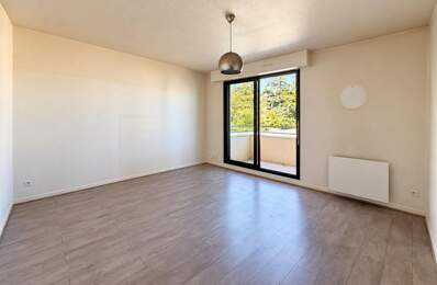 Appartement À Vendre — photo du bien
