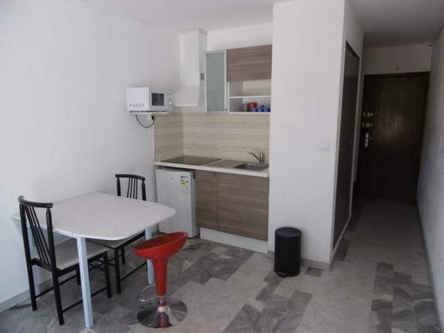 Studio À Vendre — photo du bien