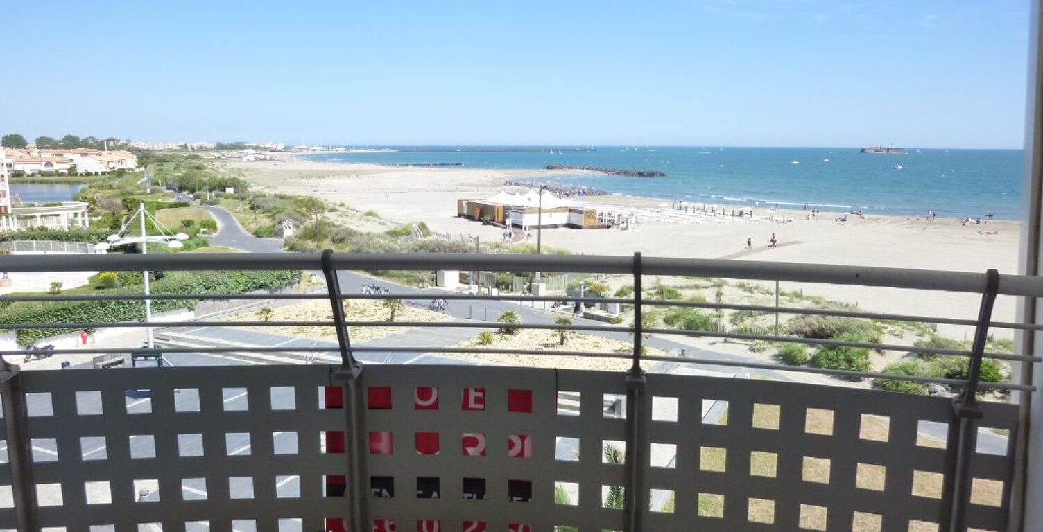 LE CAP D'AGDE - Location, Apt T2 avec cabine, terrasse et garage — photo 1