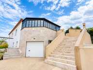Villa contemporaire de 240m2 avec piscine à débordement — photo 4