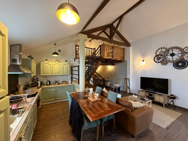 Charmante maison avec grand séjour et terrain clos — photo du bien