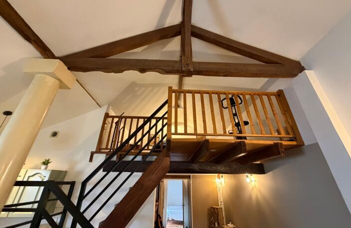 Charmante maison avec grand séjour et terrain clos — photo 3