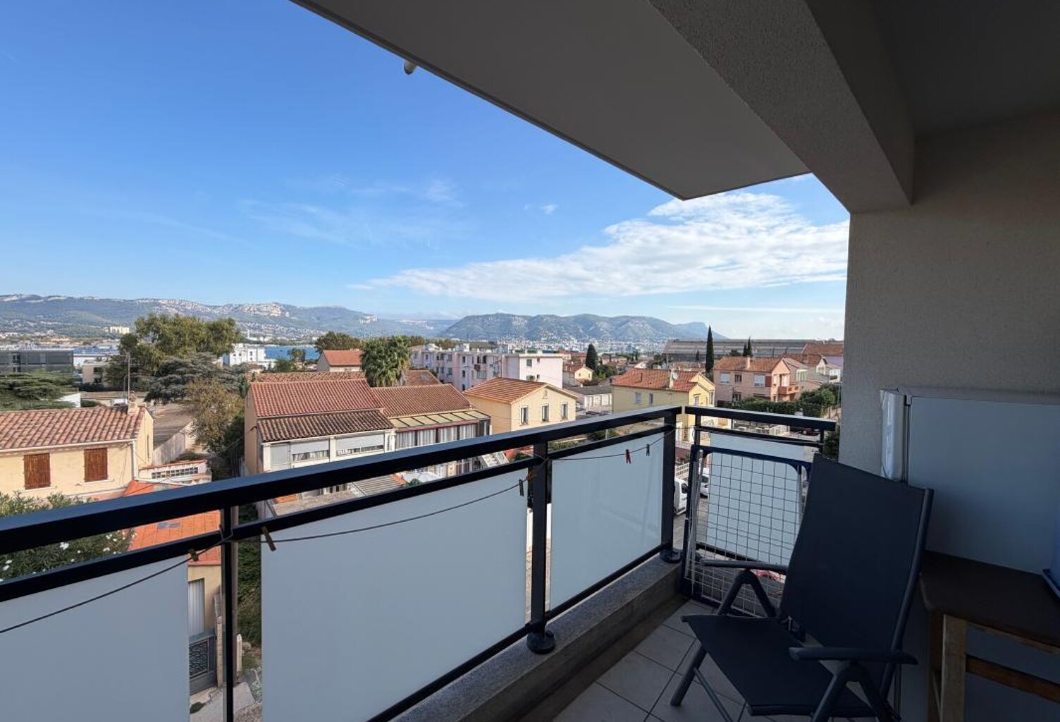 A vendre appartement type 3 balcon parking La seyne sur mer — photo 1