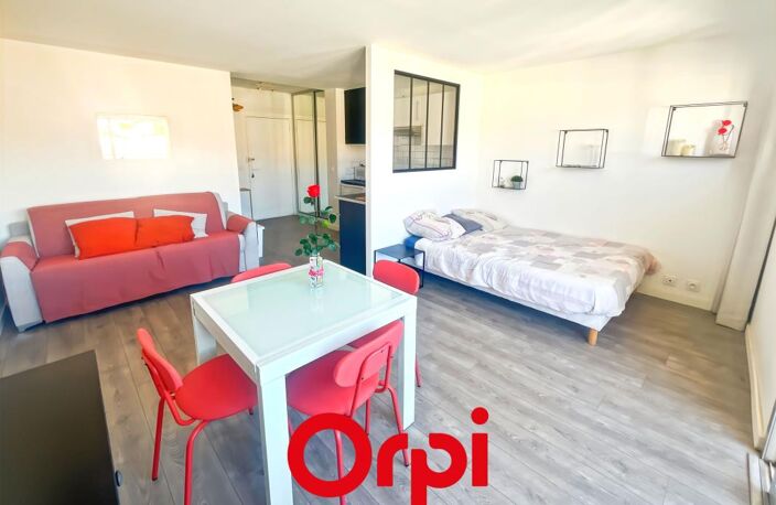 Très beau Studio meublé rénové d'environ 28m² dans le centre ville de Bandol — photo 5