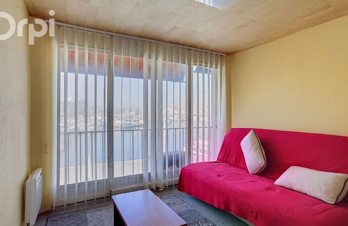 Locaux commerciaux port de TOULON (83000) — photo 5