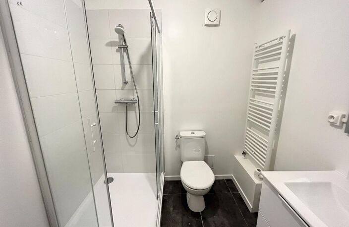 Appartement À Louer — photo 2