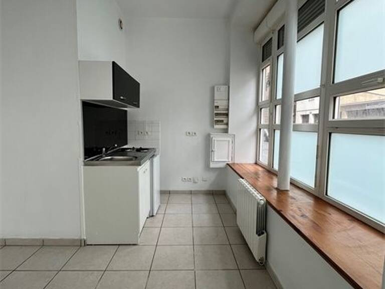 Appartement À Louer — photo 1