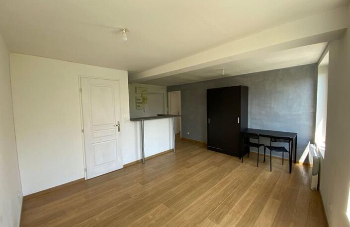COTY - APPARTEMENT 1 PIECE — photo 2