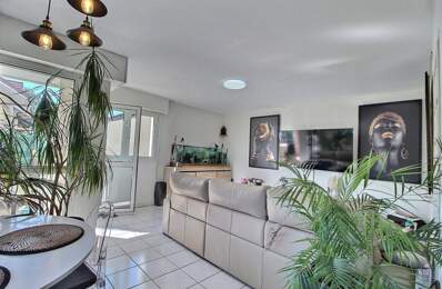 Appartement À Vendre — photo du bien